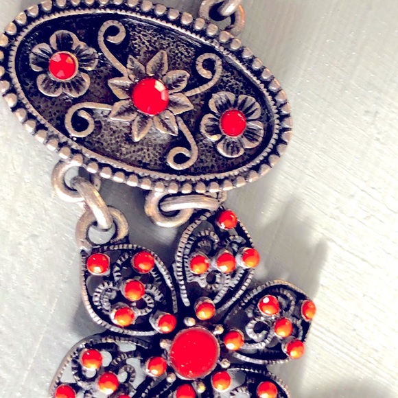 Oval flower metal red beaded belt fringe tie new - Picture 3 of 5